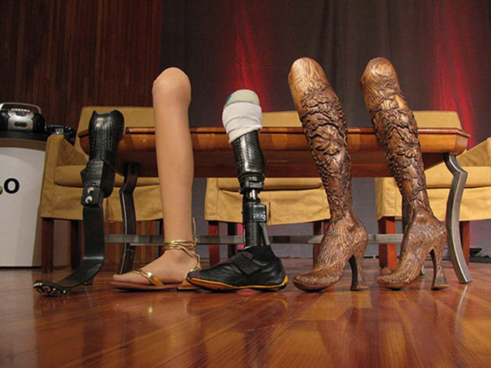 aimee-mullins-12-leg-pairs